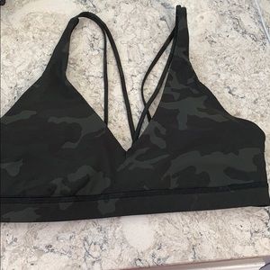 Lululemon camo sports bra